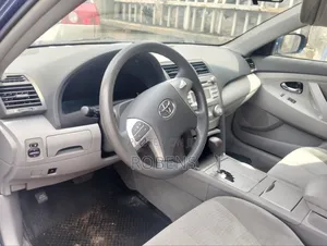 Toyota Camry XLE 4dr Sedan (2.5L 4cyl 6A) 2011 Blue