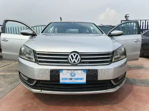 Volkswagen Passat 2013 Silver