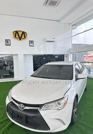 Toyota Camry XSE 4dr Sedan (3.5L 6cyl 6A) 2015 White