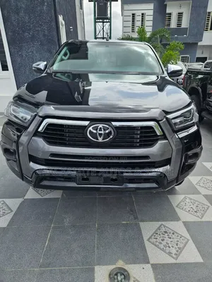 Toyota Hilux SR5+ 4x4 2019 Black