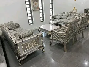 Contemporary Turkey Sofa With Center Table