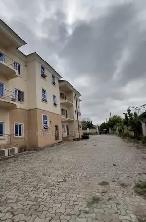 3bdrm Apartment in Life Camp for sale