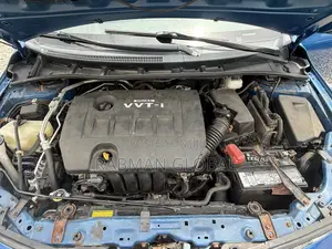 Toyota Corolla LE 4dr Sedan (1.8L 4cyl 4A) 2011 Blue