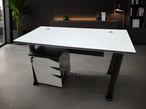 Executive Office Table – Premium Quality With Mobile Drawer
