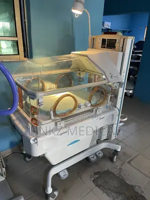 Ge Giraffe Baby Incubator