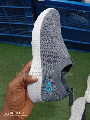 Breathable Memory Foam Fashion Sneakers