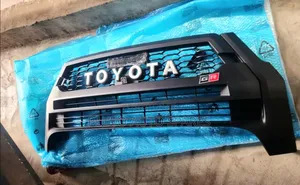 Front Grille Hilux Gr 2025