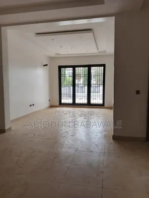 4 Bedrooms Terrace Duplex Office Use