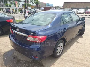 Toyota Corolla 2011 Blue