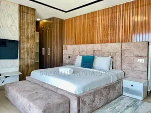 Furnished 3bdrm Apartment in Lekki Phase 1