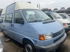 Volkswagen Transporter 2000 Blue
