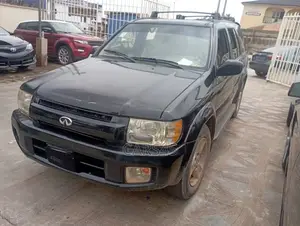 Infiniti QX4 2001 Black