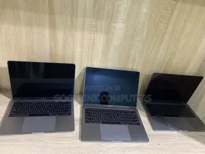 Laptop Apple MacBook Pro 2017 8GB Intel Core i5 SSD 256GB