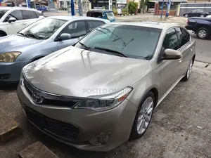 Toyota Avalon 2013 Gold