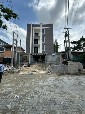 2bdrm Apartment in Lekki Phase 1 for sale