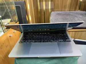 Laptop Apple MacBook Pro 2020 M1 8GB Apple M1 Pro SSD 512GB