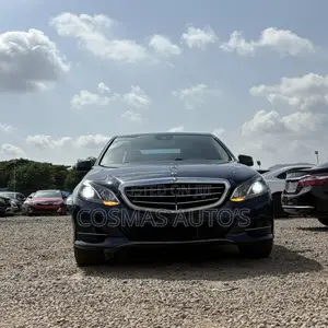 Mercedes-Benz E350 2014 Blue
