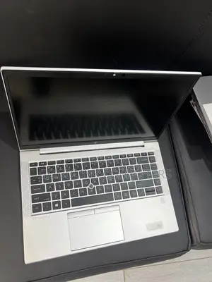 Laptop HP EliteBook 845 G8 16GB AMD Ryzen 5 SSD 256GB