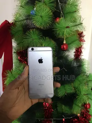 Apple iPhone 6s 32 GB Gray