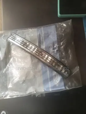 2011,2012,2013,2014,2016-2018 Ford Explorer Mirror Light