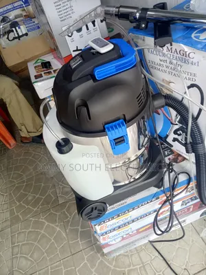 Comfortable Carpet Extractor Wet and Dry Vacuum Cleaner