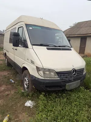 Mercedes-Benz Sprinter 2005 White
