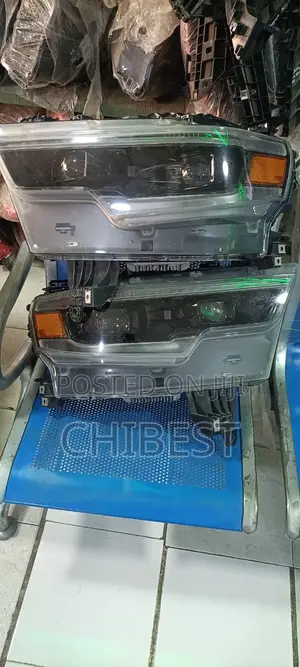 Dodge Ram Head Lamp Set 2022