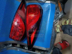 Infiniti Q 60 Jeep Back Light Set