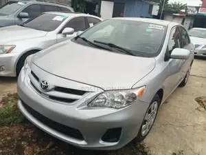 Toyota Corolla 2012 Silver