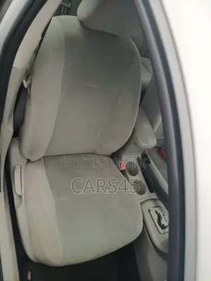 Toyota Corolla 2012 Silver