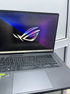 Laptop Asus ROG Zephyrus G16 32GB Intel Core i7 SSD 3T