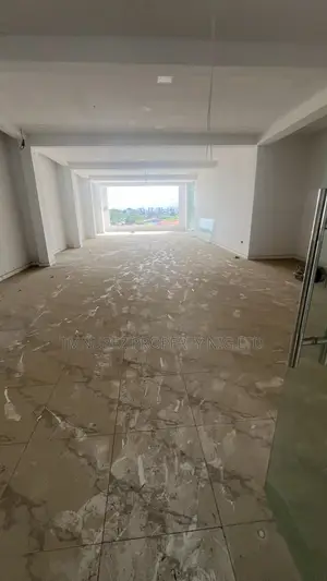 Showroom Shop Facing Road