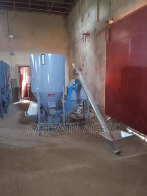 Feed Mill and Conveyor Machine