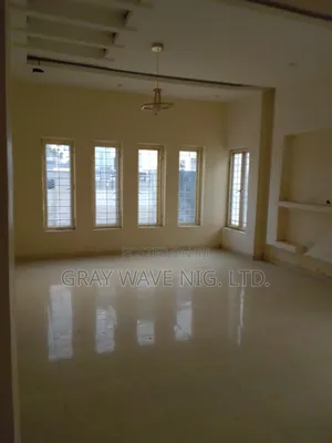 3bdrm Penthouse in Sabon Lugbe for rent