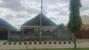 3bdrm Bungalow in Nurses Estate Phase for sale