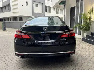 Honda Accord Touring V-6 4dr Sedan (3.5L 6cyl 6A) 2014 Black