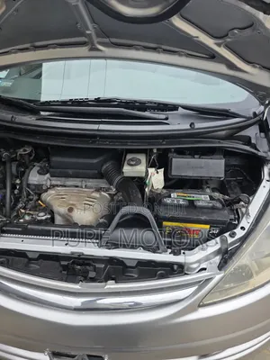 Toyota Previa Automatic 2000 Silver