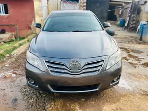 Toyota Camry XLE 4dr Sedan (2.4L 4cyl 5A) 2009 Gray