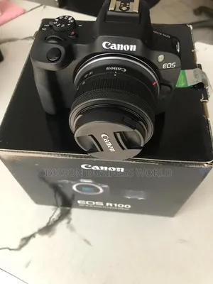 Canon Camera R100