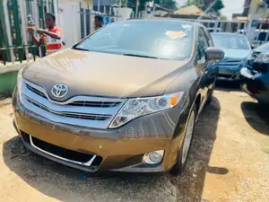 Toyota Venza AWD 2010 Brown