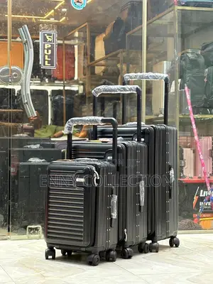 Quality Solid Traveling Luggage Box