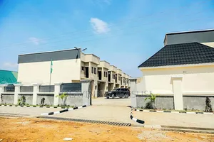 3bdrm Duplex in Marine Court Estate, FHA for sale