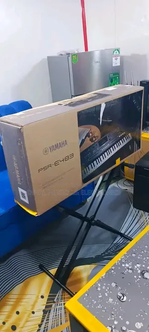 Yamaha Keyboard PSR E483