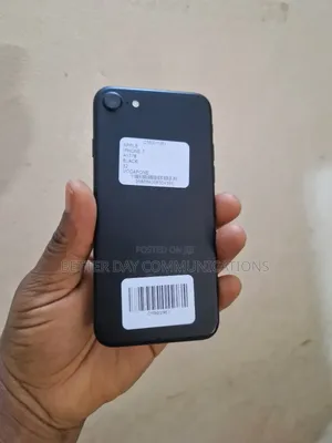 Apple iPhone 7 32 GB Black