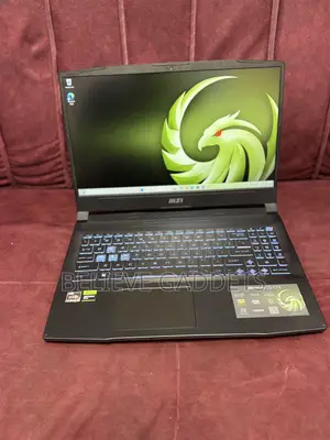 Laptop MSI 16GB AMD Ryzen 5 SSD 512GB