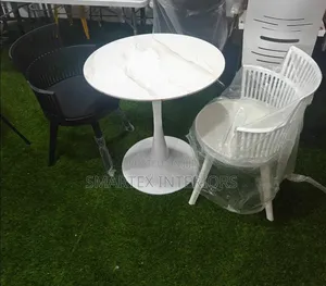 Strong Quality Plastic Padded Chair With Table