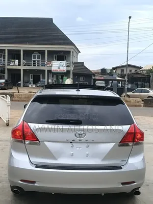 Toyota Venza V6 2011 Silver