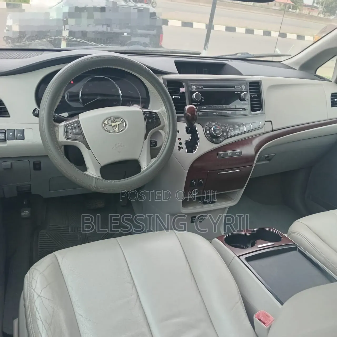 Toyota Sienna 2011 Gray