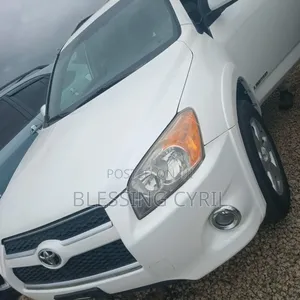 Toyota RAV4 2012 White