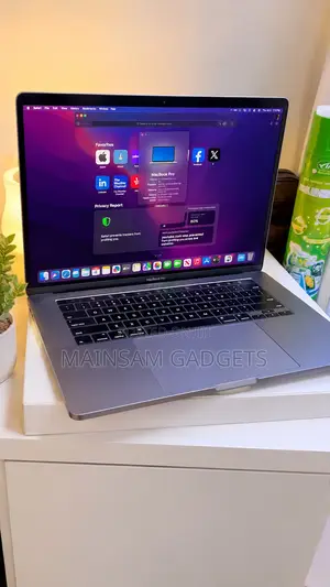 Laptop Apple MacBook Pro 2017 16GB Intel Core i7 SSD 512GB
